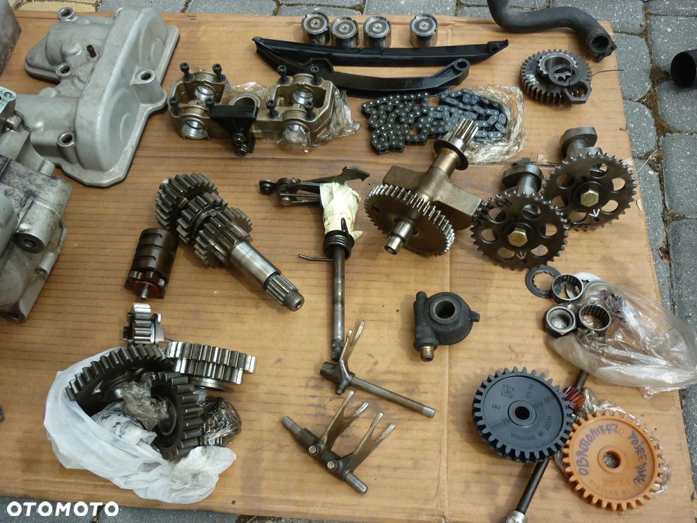 Kartery blok silnika BMW F650 rok 1996 - 12