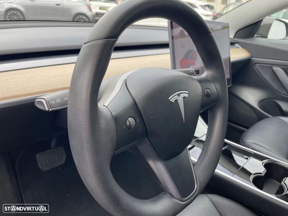 Tesla Model 3 Standard RWD Plus - 27