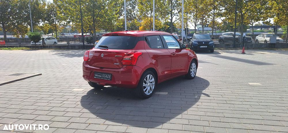 Suzuki Swift 1.2 Dualjet 12V MHEV CVT Passion - 5