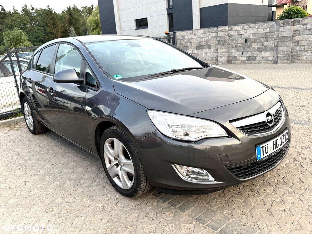 Opel Astra - 1