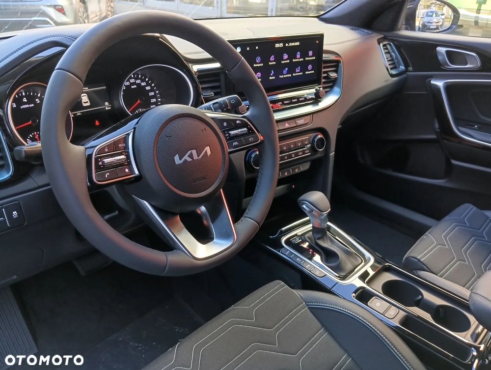 Kia XCeed 1.6 T-GDI Tribute DCT - 13