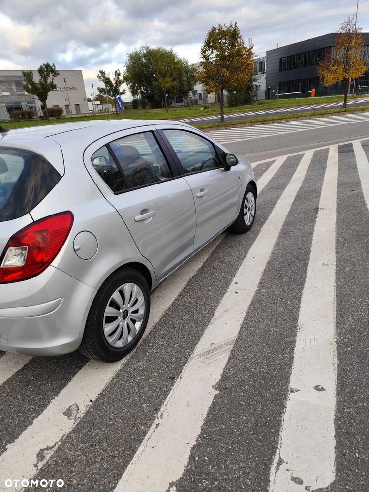 Opel Corsa 1.4 16V Enjoy - 2