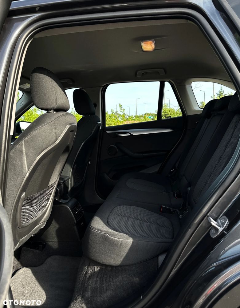 BMW X1 xDrive25e Sport Line - 33