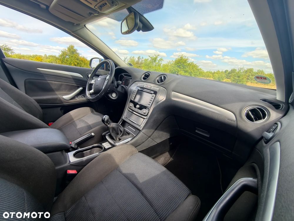 Ford Mondeo 2.0 Titanium X - 34