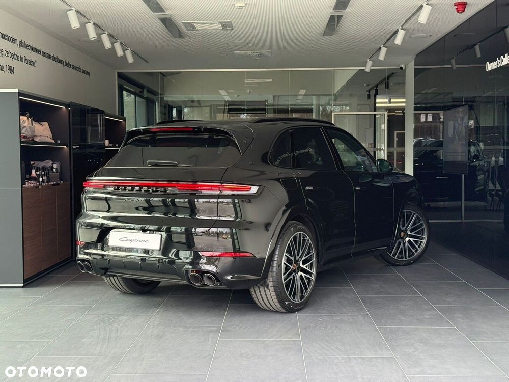 Porsche Cayenne - 6