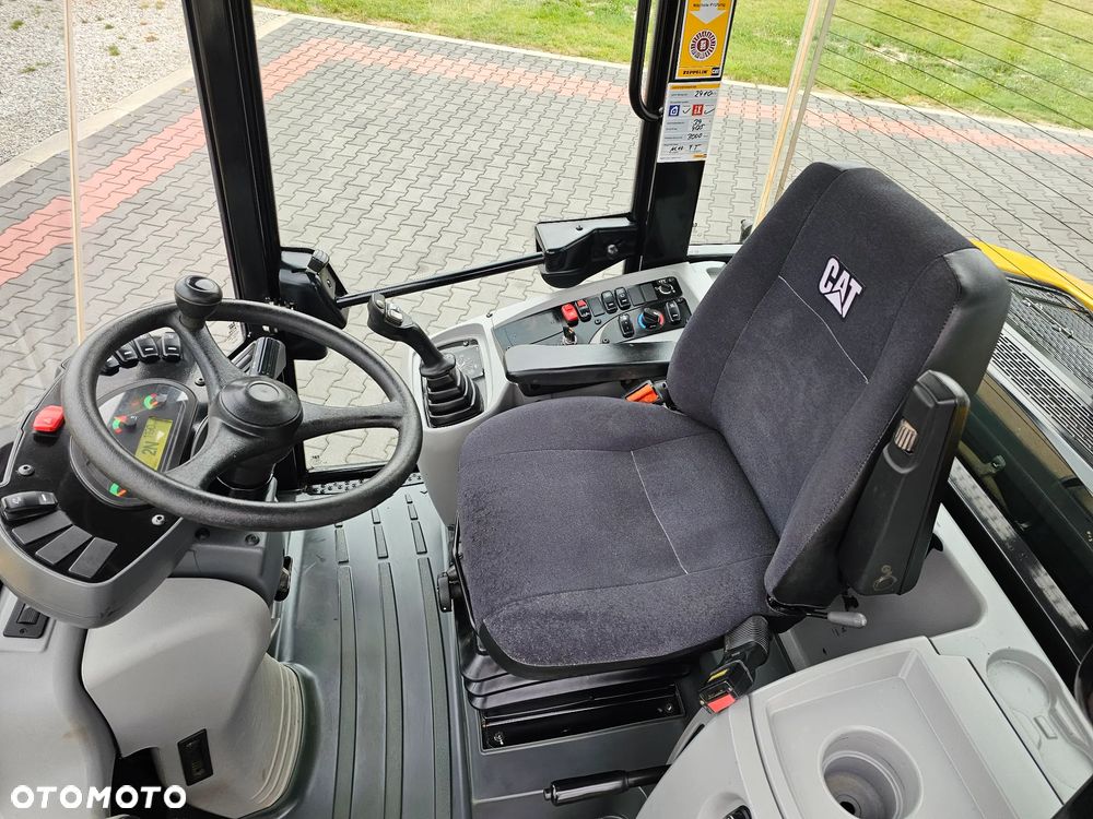 Caterpillar 906 M - 22