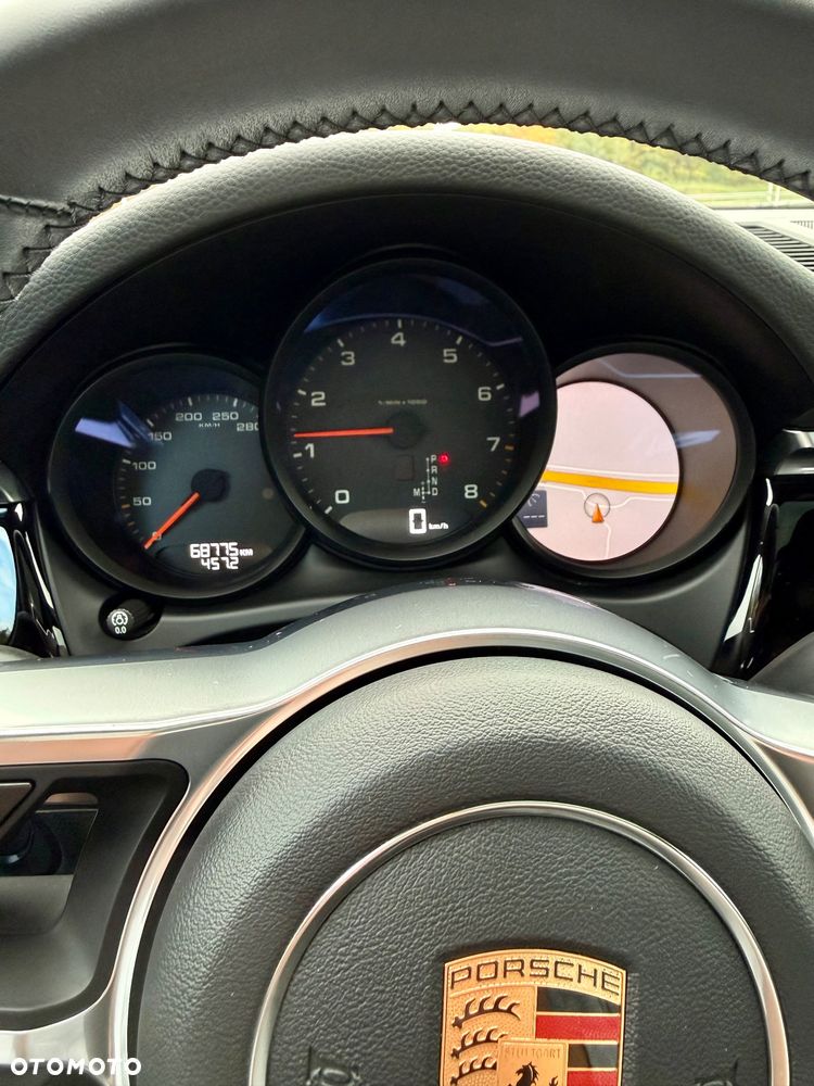 Porsche Macan - 38