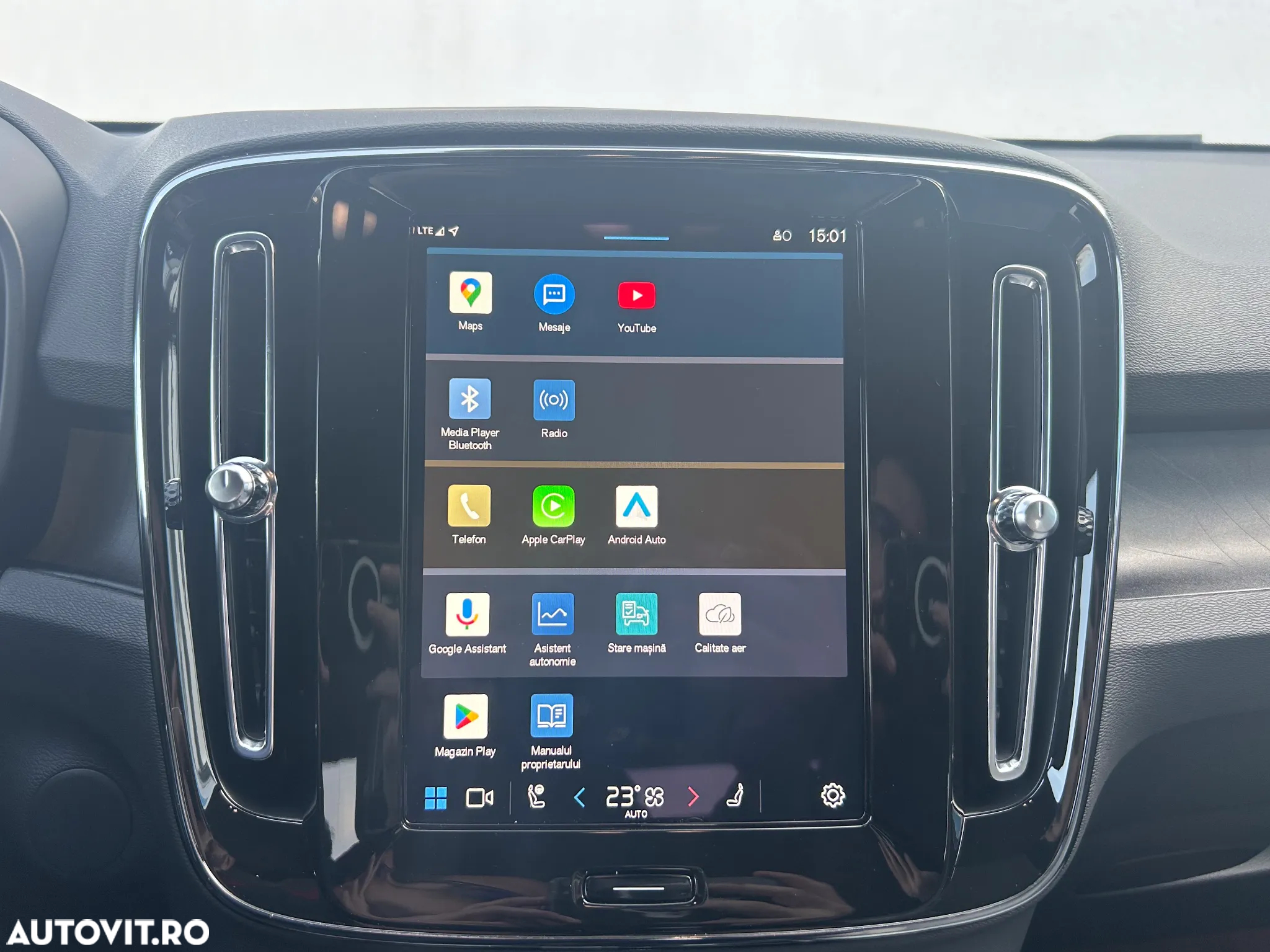 Volvo XC 40 Recharge Twin Motor AWD Plus - 26