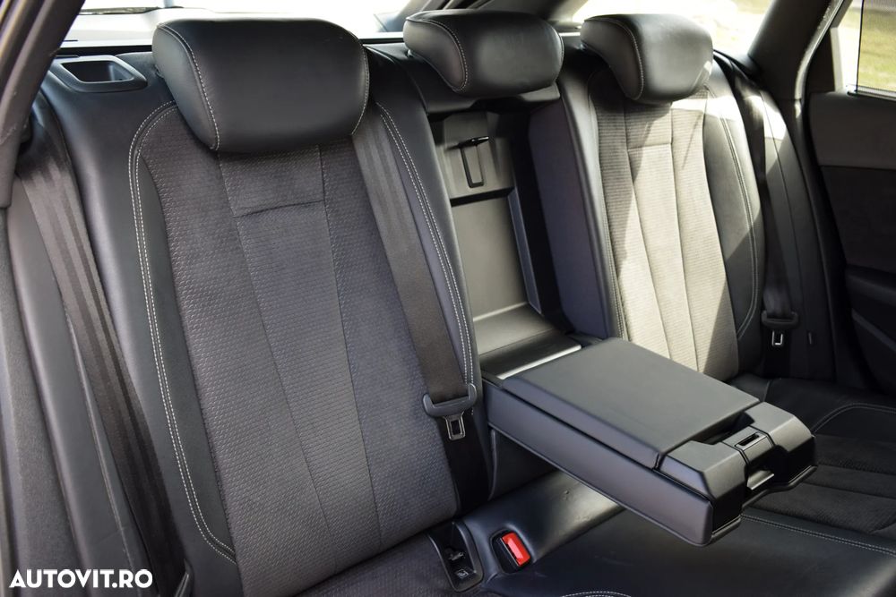 Audi A4 2.0 TDI DPF S line Sportpaket - 39