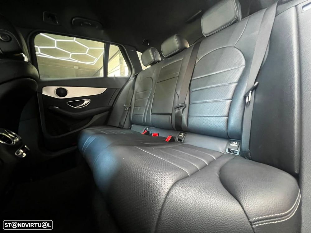Mercedes-Benz C 300 BlueTEC Hybrid AMG Line - 14