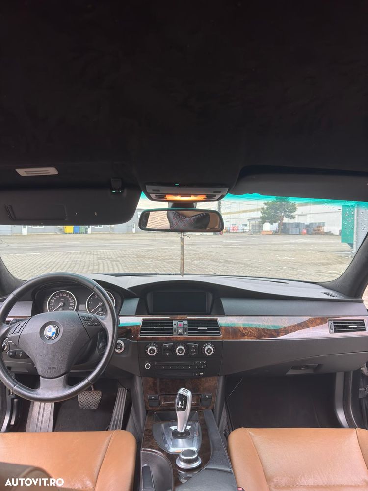 BMW Seria 5 530xd Aut. - 12