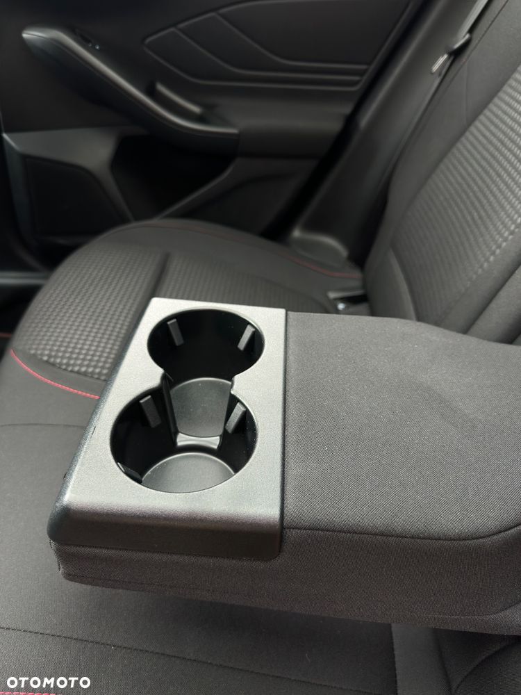 Ford Focus 1.0 EcoBoost mHEV ST-Line X - 27