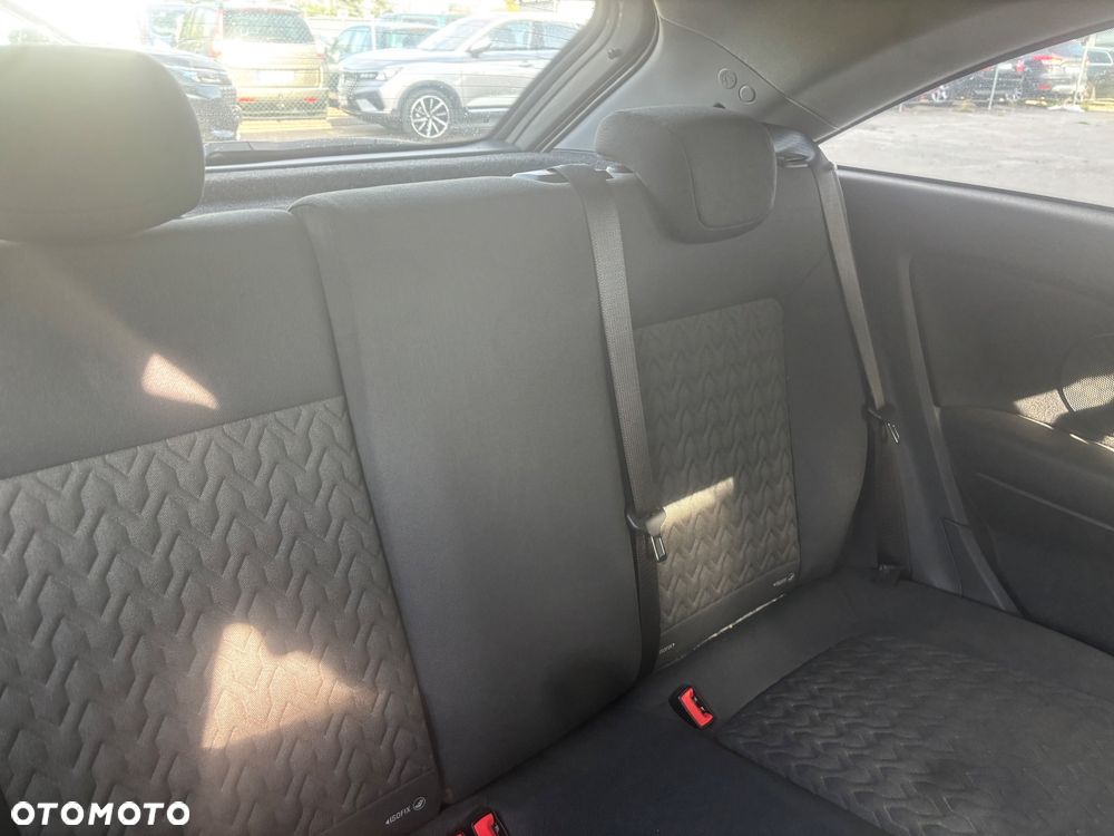 Opel Corsa 1.2 16V Cosmo - 22