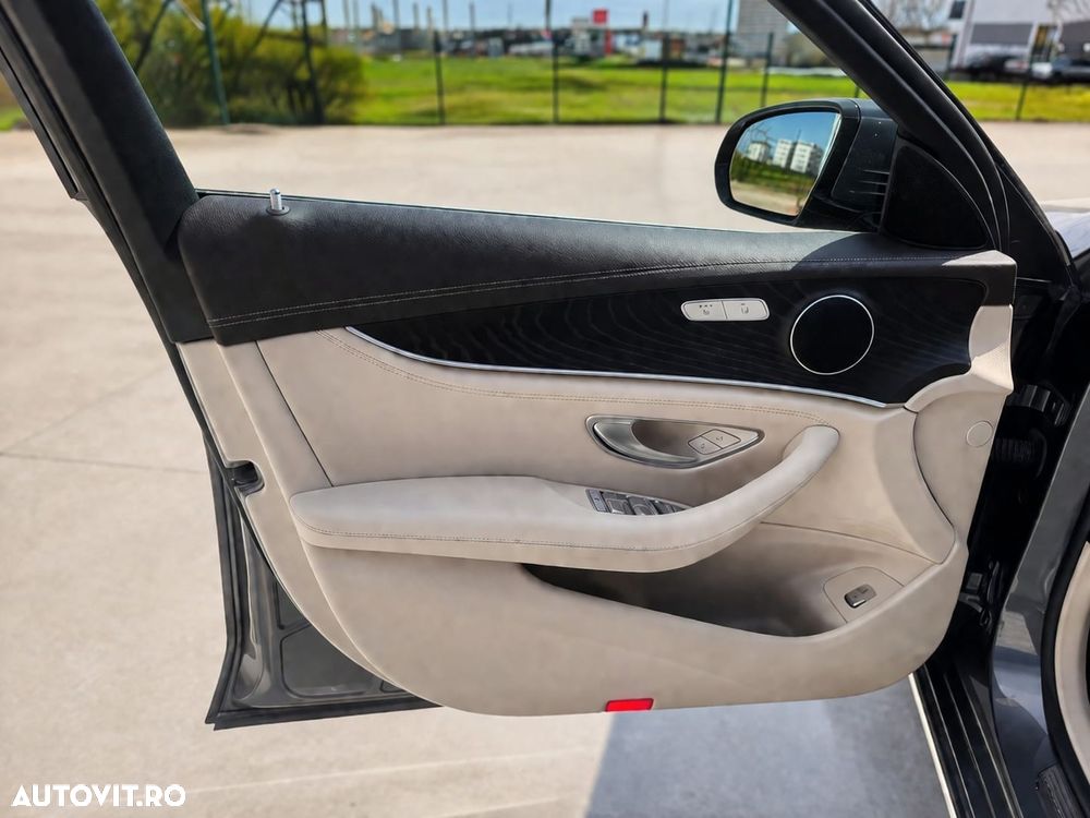 Mercedes-Benz E 220 d 9G-TRONIC - 12