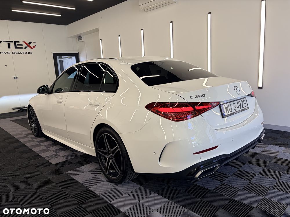 Mercedes-Benz C-Class 2024 photo 3