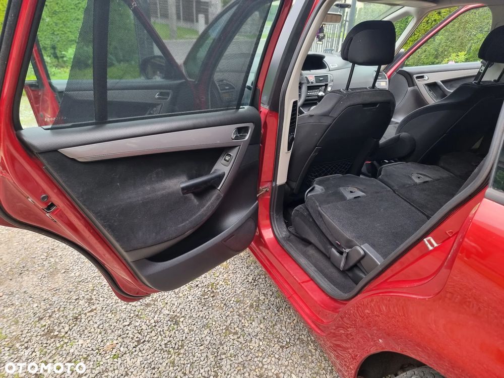 Citroën C4 Picasso 1.6 HDi Impress - 26