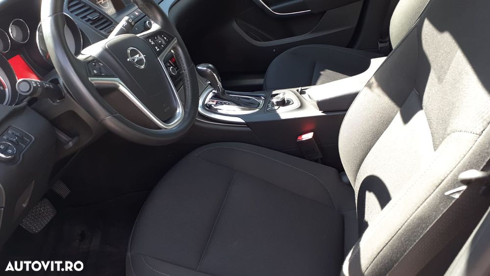 Opel Insignia - 9