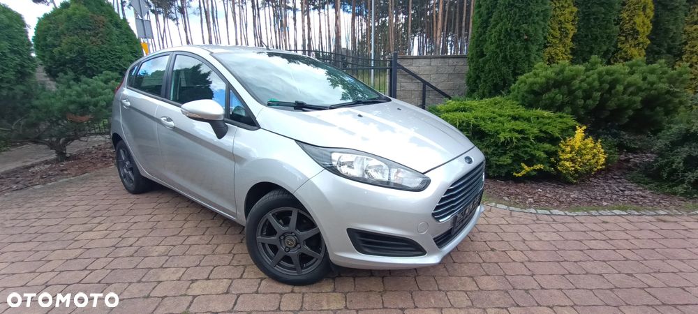 Ford Fiesta 1.25 Champions Edition - 23