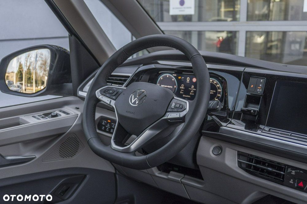 Volkswagen Multivan - 21