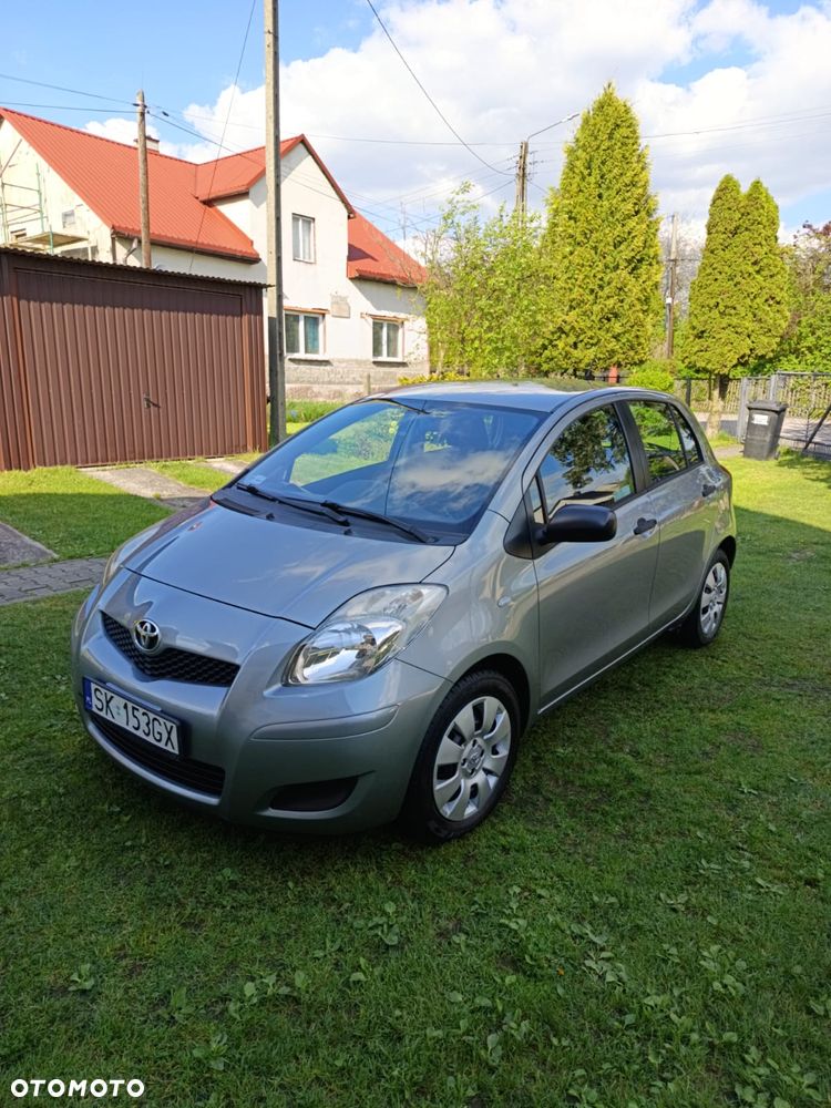 Toyota Yaris 1.33 Luna - 2