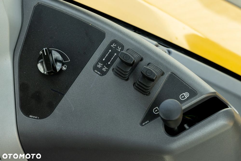 Caterpillar CAT 444 - 23