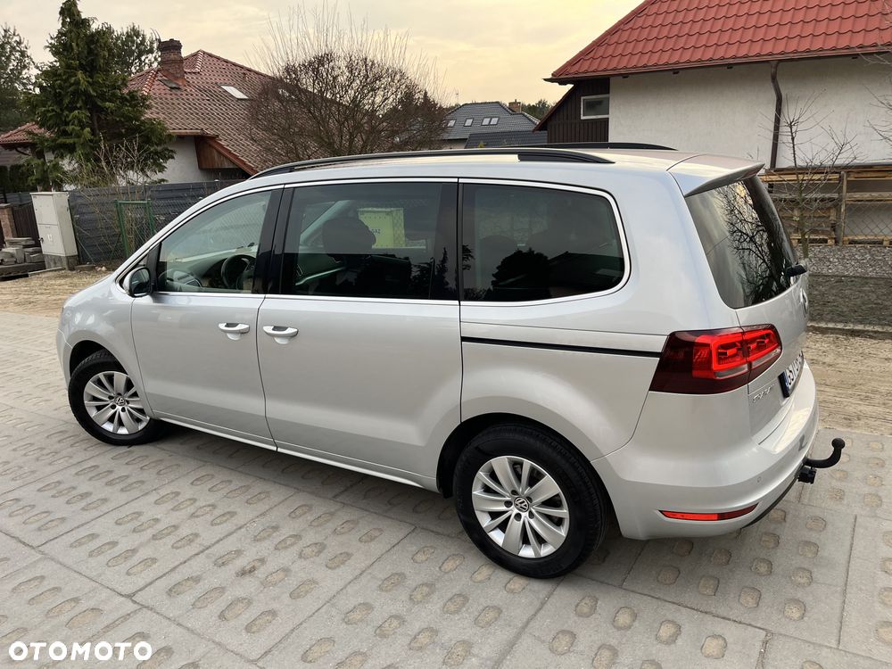 Volkswagen Sharan 2.0 TDI DSG 4MOTION (BlueMotion Technology) Sound - 27