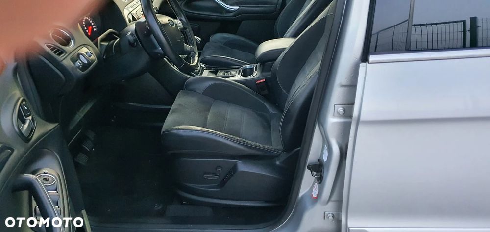 Ford S-Max 2.2 TDCi DPF Titanium X - 16