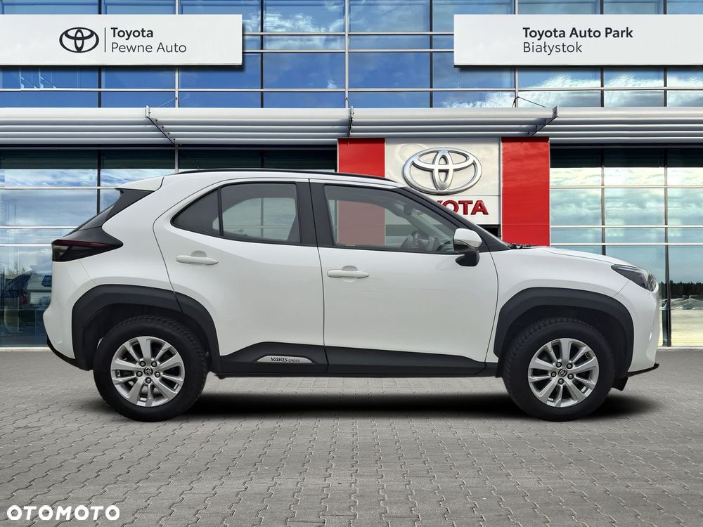 Toyota Yaris Cross Hybrid 1.5 Comfort 4x4 - 6