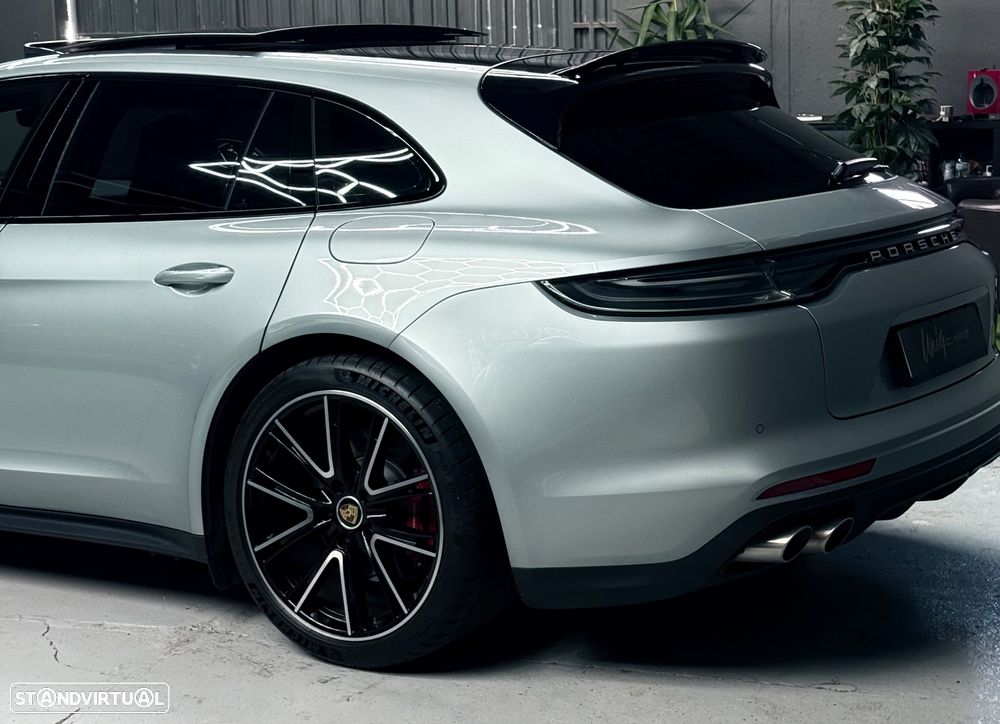 Porsche Panamera Sport Turismo 4S E-Hybrid - 12
