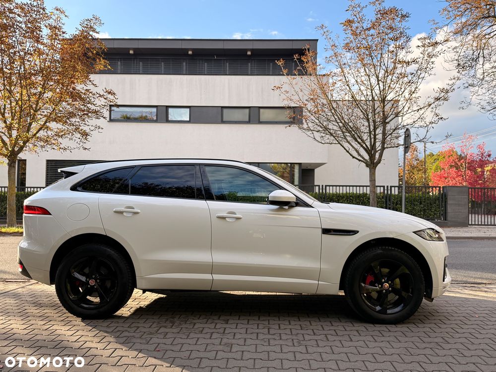 Jaguar F-Pace 25t AWD Prestige - 2