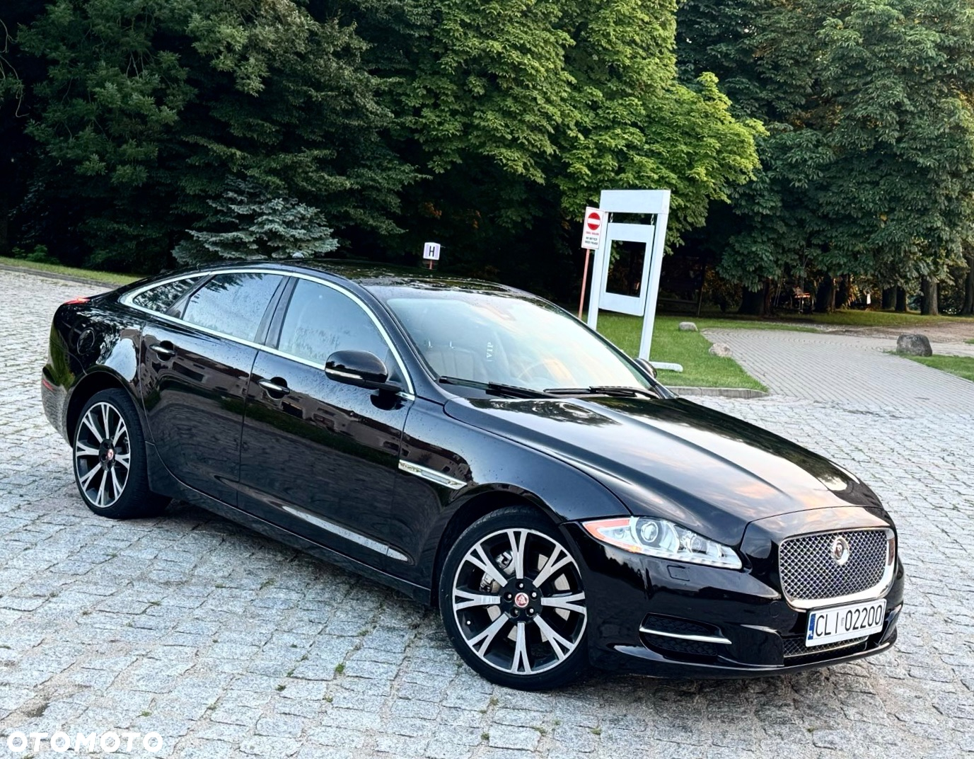 Jaguar XJ 3.0 T AWD LWB Portfolio - 36