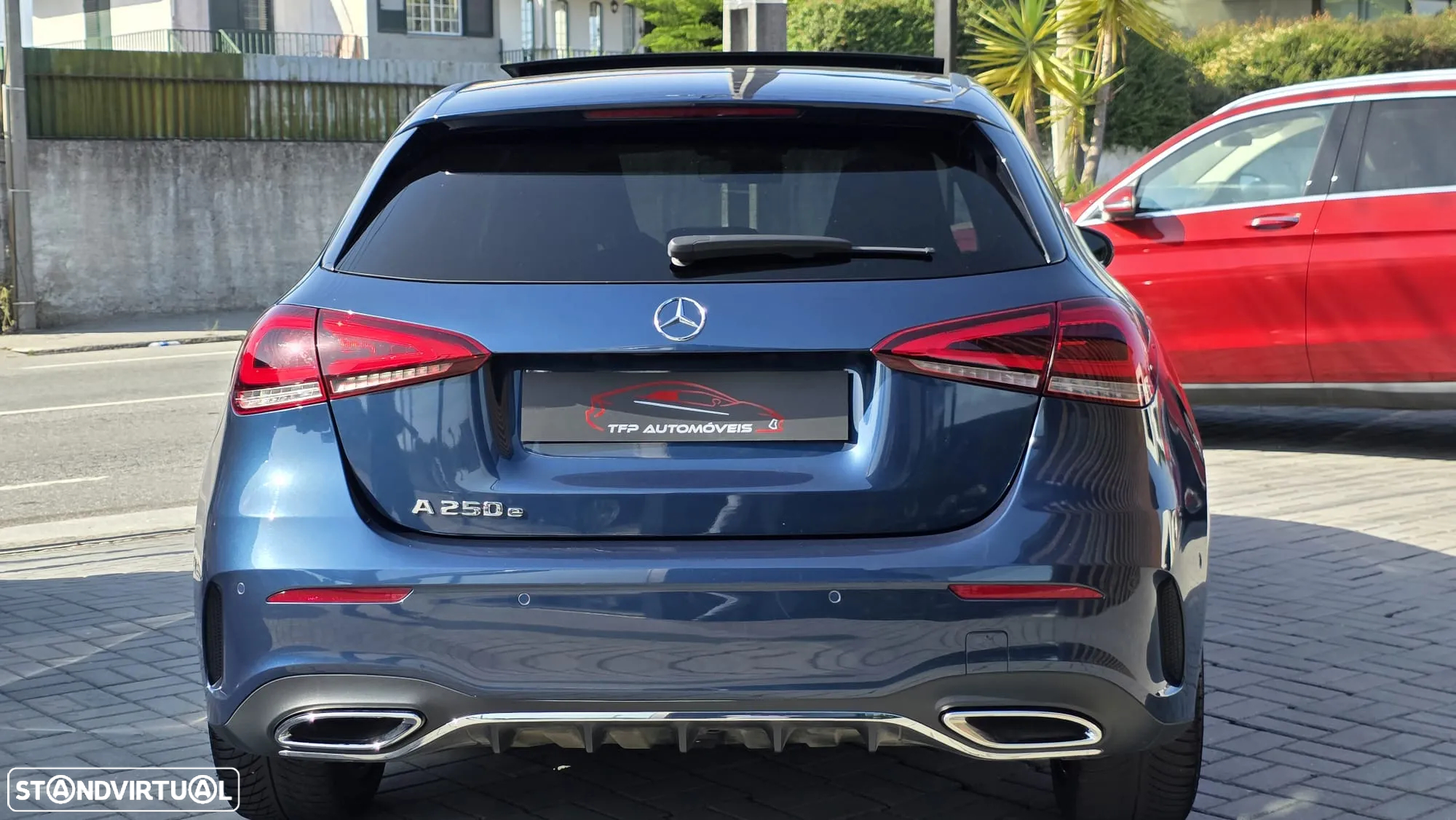 Mercedes-Benz A 250 e AMG Line - 13