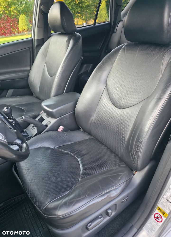 Toyota RAV4 - 19