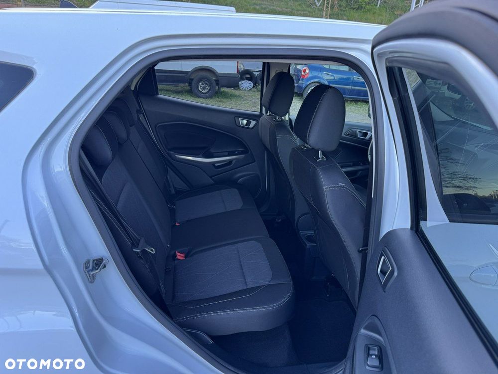 Ford EcoSport - 17