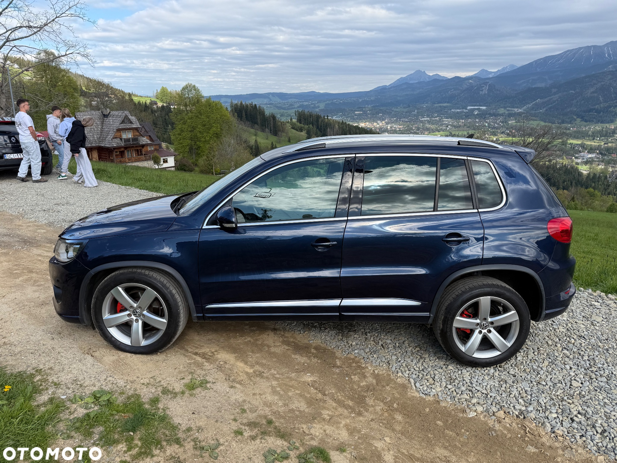 Volkswagen Tiguan - 11