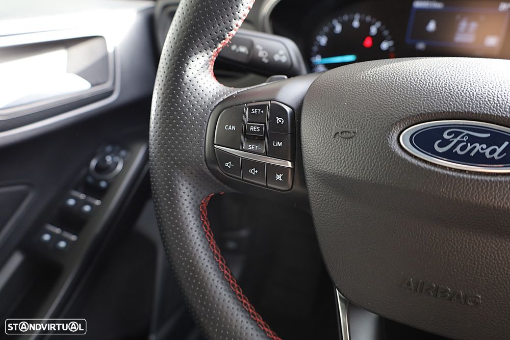 Ford Focus 1.0 EcoBoost MHEV ST-Line Aut. - 24