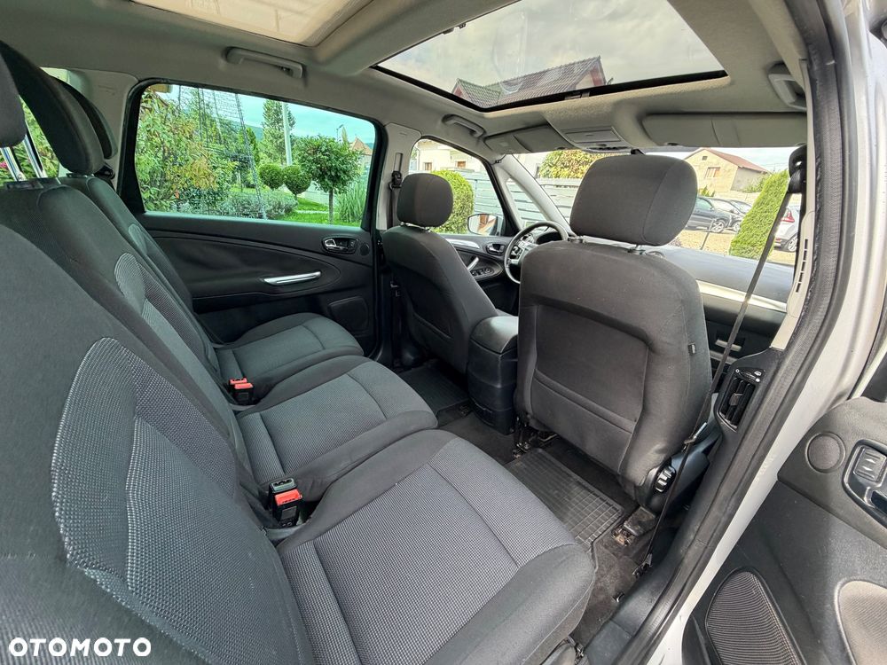 Ford S-Max - 9