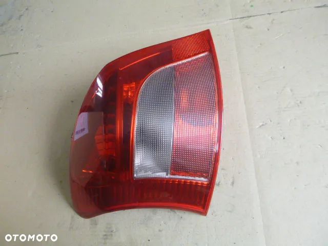 LAMPA LEWY TYŁ LEWA TYLNA TOYOTA YARIS II 5D 05-09 - 11