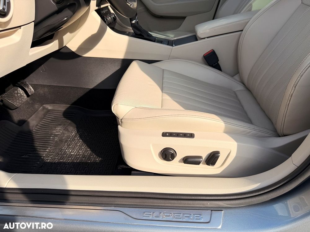 Skoda Superb 2.0 TSI 4X4 DSG Sportline - 17