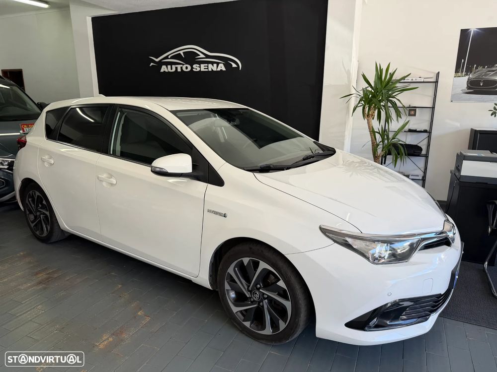 Toyota Auris 1.8 HSD Comfort +P.Sport+Navi - 13
