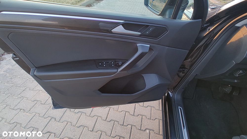Volkswagen Tiguan 2.0 TDI SCR DSG Elegance - 23