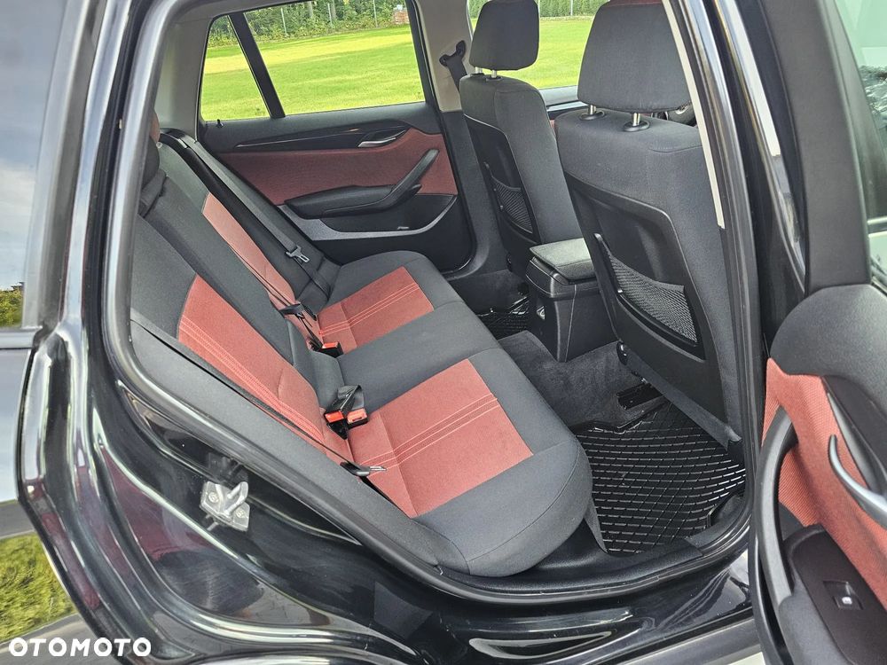 BMW X1 sDrive18d - 16