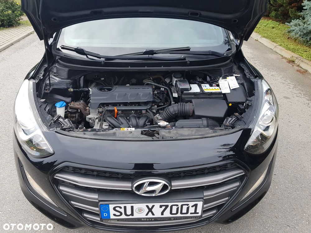 Hyundai i30 blue 1.4 Style - 31