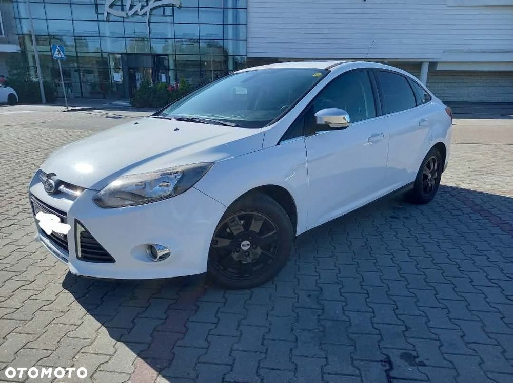 Ford Focus 2011 photo 2