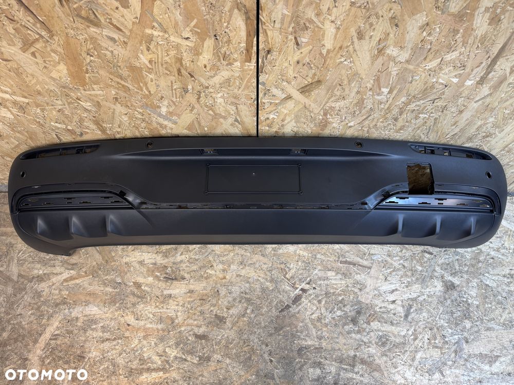 Dyfuzor Mercedes eqa 243