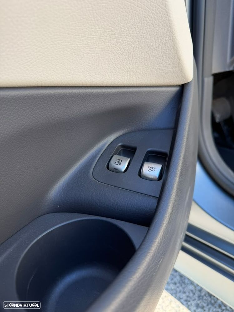 Mercedes-Benz E 300 e Station 9G-TRONIC AMG Line - 13