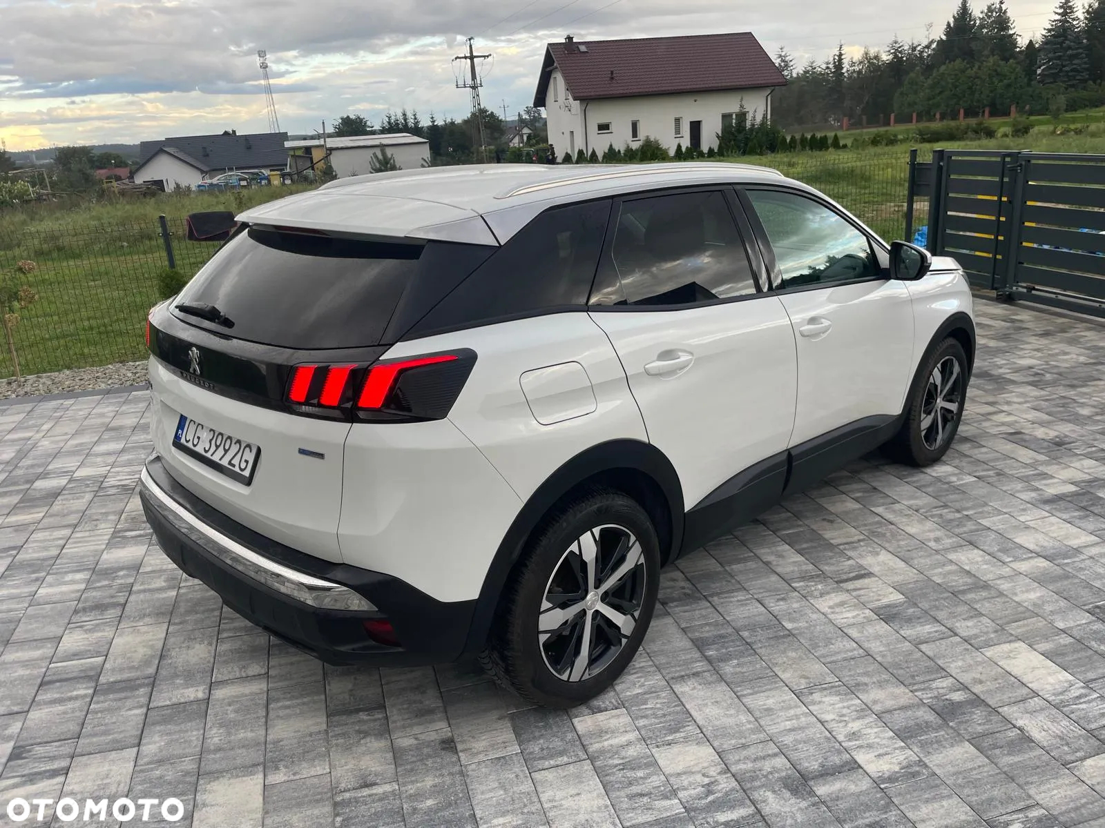 Peugeot 3008 1.2 PureTech Crossway S&S EAT6 - 4