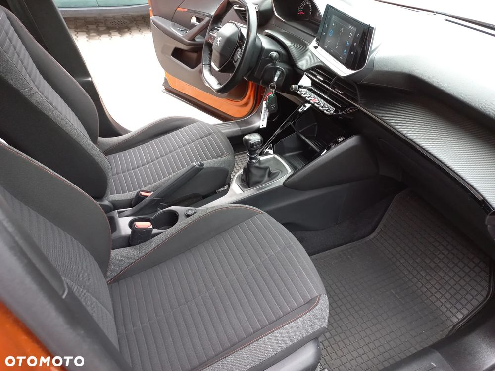 Peugeot 2008 1.5 BlueHDi Allure S&S - 12