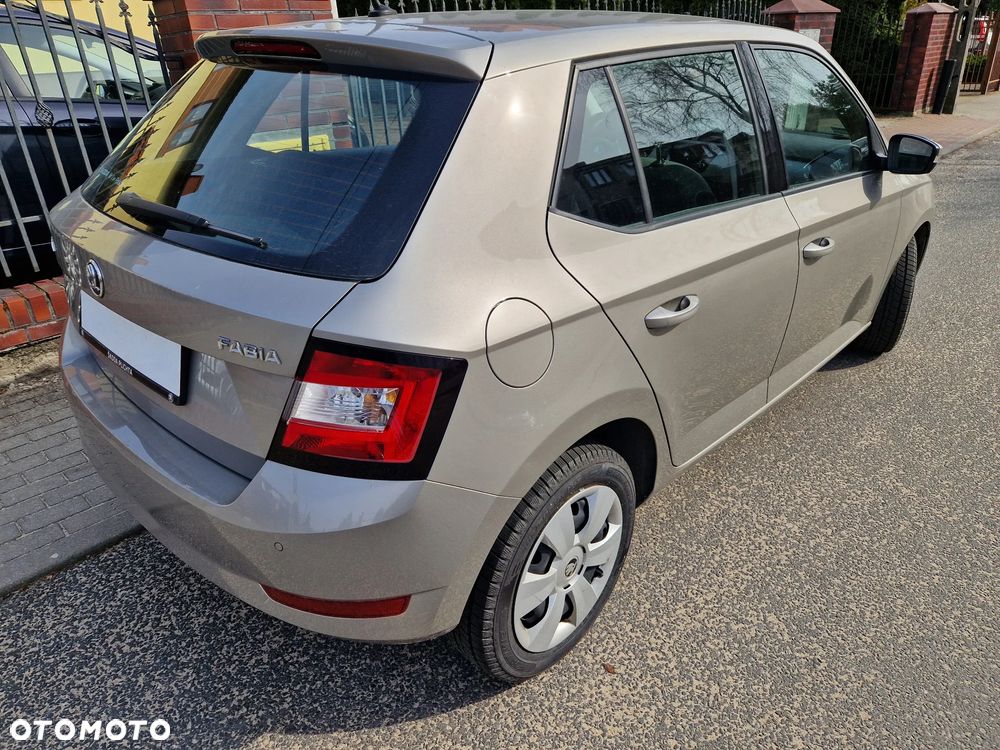 Skoda Fabia 1.0 TSI Ambition - 8