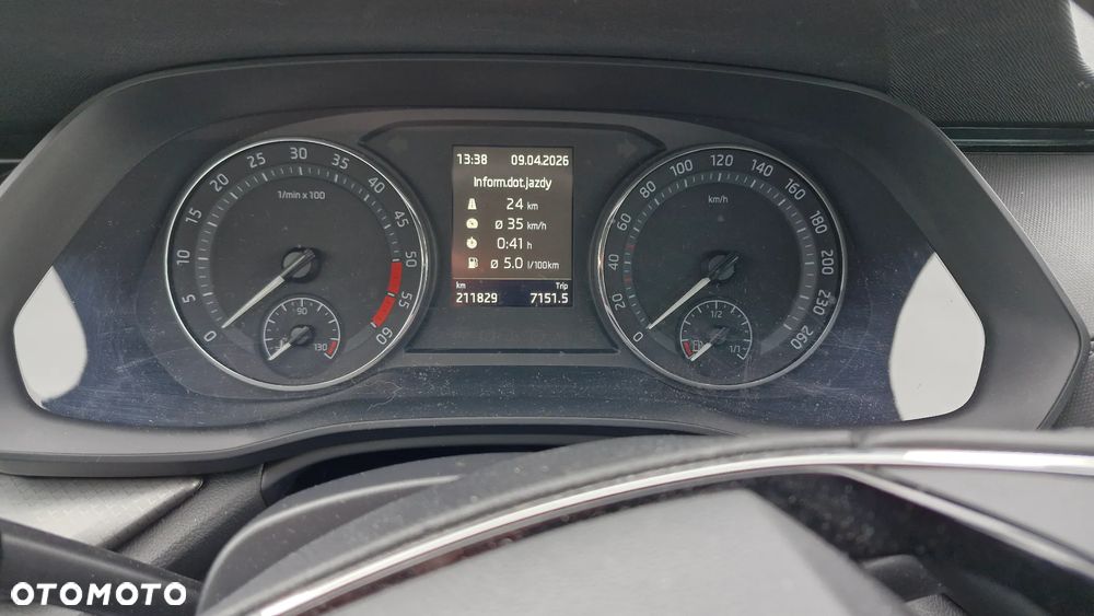 Skoda Octavia 2.0 TDI Ambition - 11